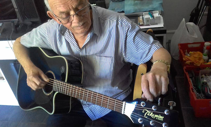 Guitar tuning service